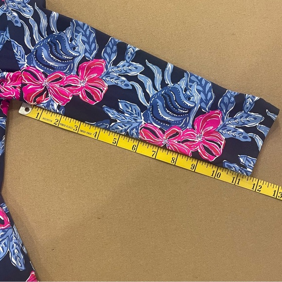 Girl’s Lilly Pulitzer Bobby Rashguard Low Tide Navy It’s Ofishell 12/14 See Desc - Picture 8 of 8